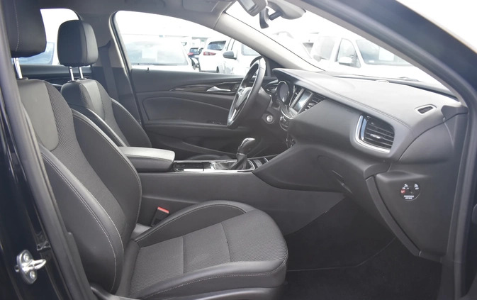 Opel Insignia cena 63500 przebieg: 108513, rok produkcji 2019 z Narol małe 562